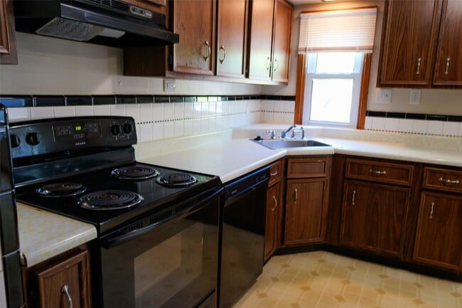 Building Photo - 1116 Bliss Dr