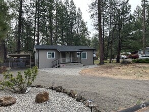 Building Photo - 19916 Pine Cone Dr