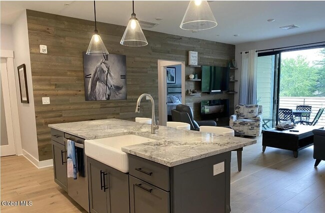 Foto del edificio - 116 West Ave