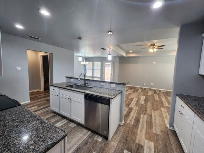 Foto del edificio - Adorable, Remodeled 3/2 in Frenship District!