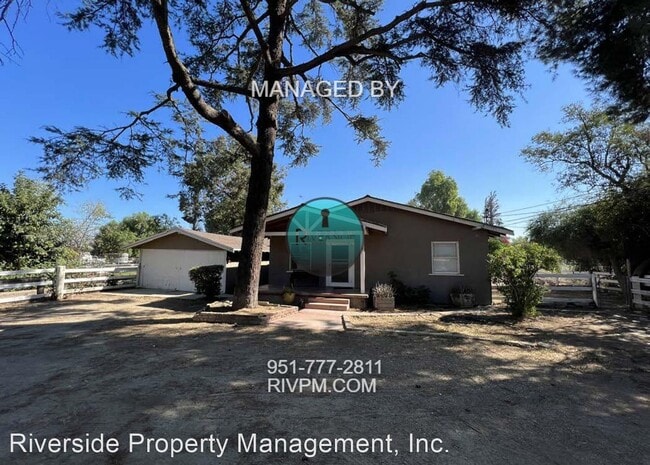 Building Photo - 3 br, 1 bath House - 4081 Valley View Ave
