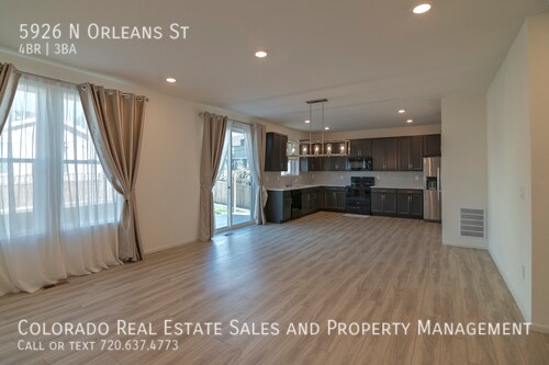 Building Photo - 4 bedroom + Office, 2.5 bath home