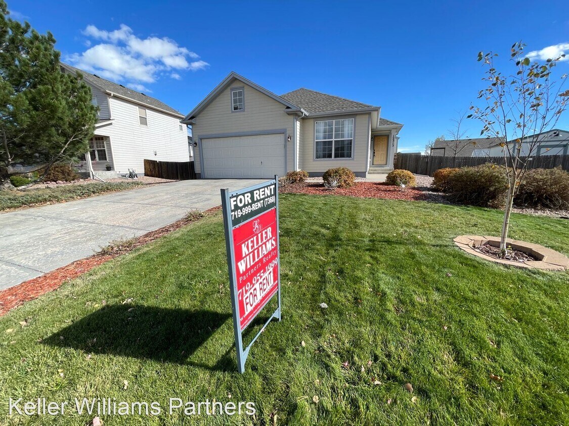 Primary Photo - 3 br, 2 bath House - 12313 Crystal Downs Rd