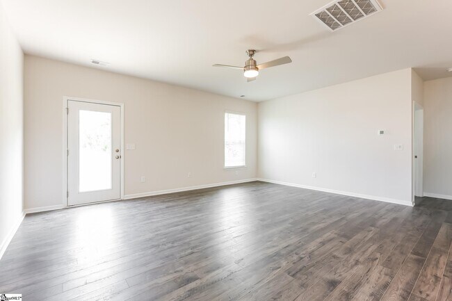 Building Photo - 118 Wild Lily Dr