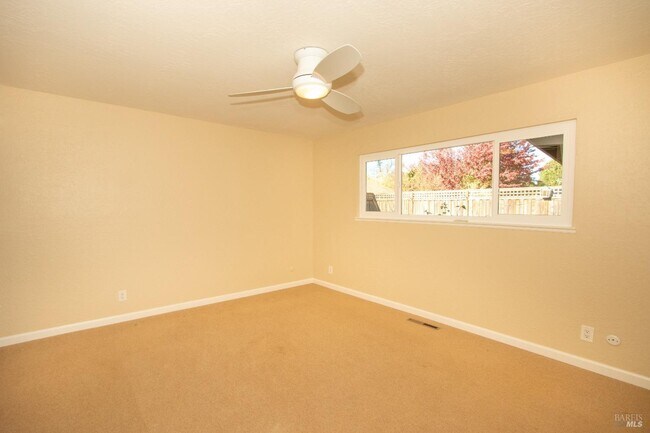 Building Photo - 4967 Hansen Dr