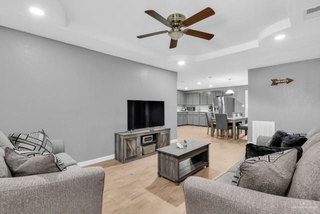 Building Photo - 301 E Kuhn St