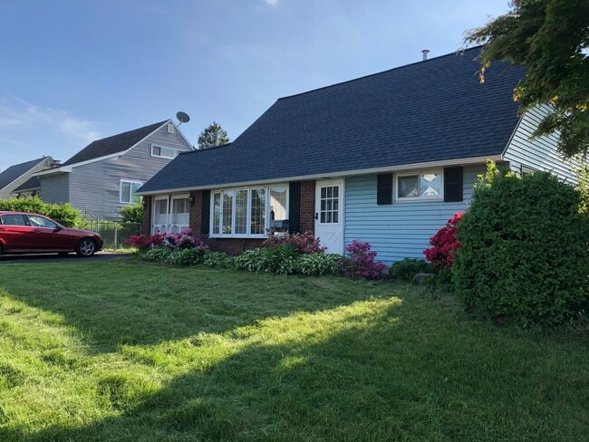 Photo - 63 Queens Bridge Rd House