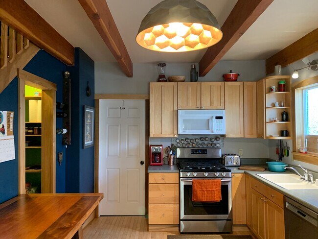 Building Photo - Adorable A-Frame House with Unique Finishi...