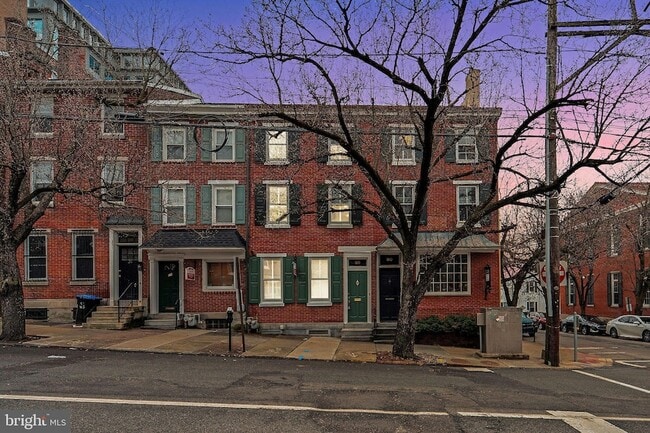 Photo - 28 W Airy Street Unit Townhome