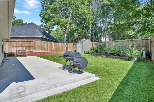 Foto del edificio - 13410 Hidden Valley Dr