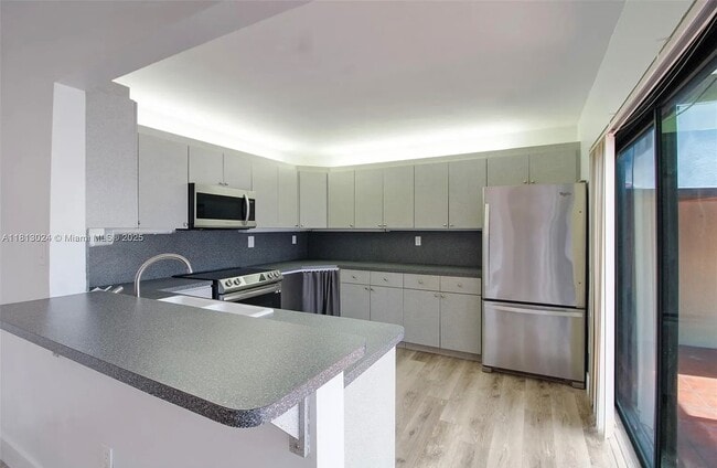 Photo - 4732 SW 67th Ave Apartment