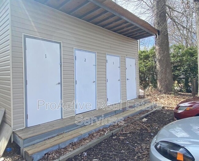 Building Photo - 1201 Tallwood St