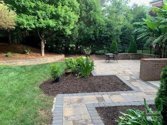 Building Photo - 12325 Summer Breeze Ct