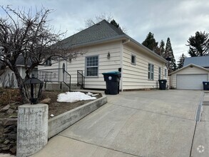 Building Photo - 504 North St