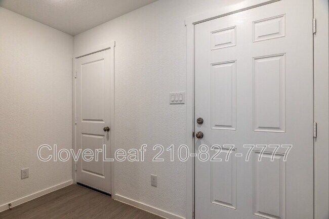 Foto del edificio - 7922 Biggio Ln