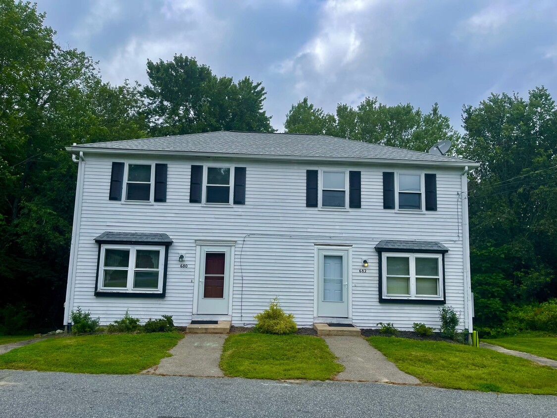 682 Wrentham Rd, Bellingham, MA 02019 Townhome Rentals in Bellingham