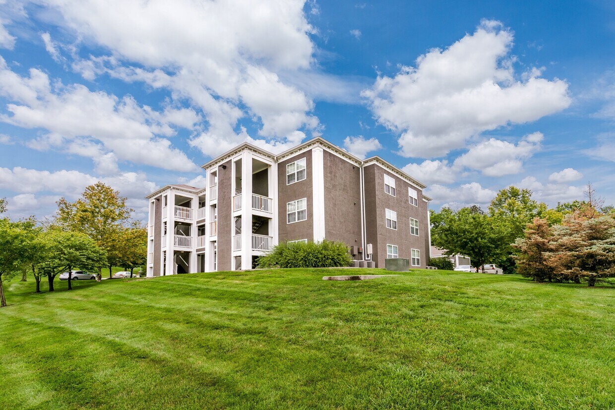 Primary Photo - Jefferson Park Apartments