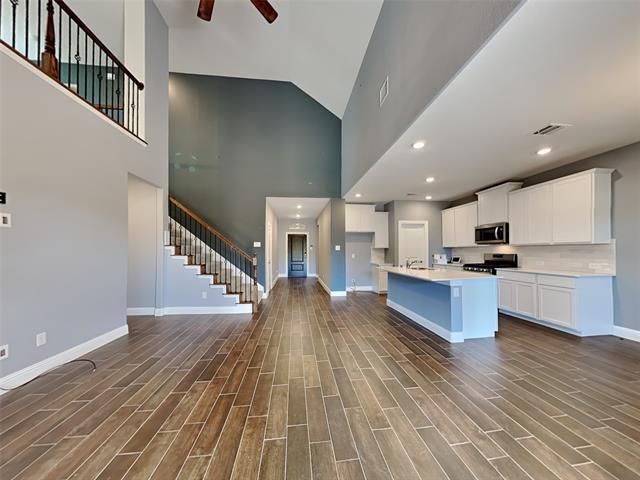 Building Photo - 4038 Woodford Dr