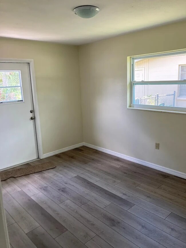 Foto del edificio - 5003 21st St W