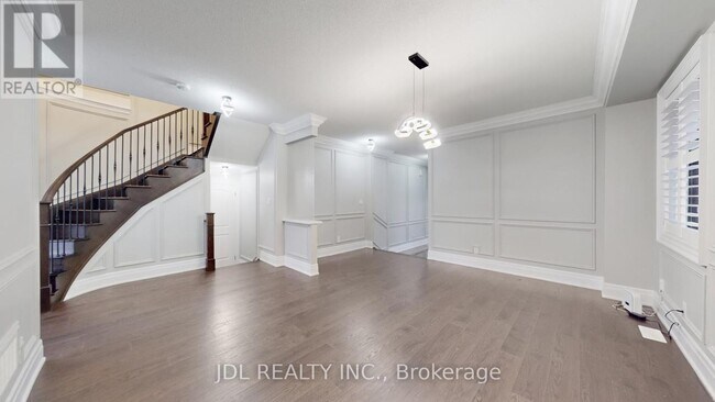 Photo du bâtiment - 87 Bremner St