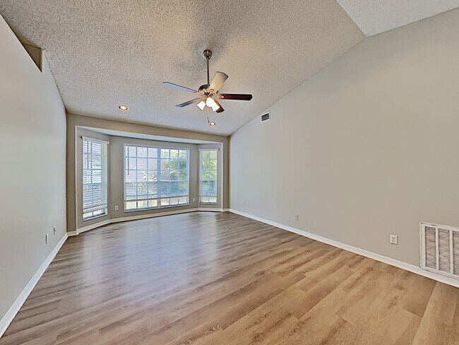 Building Photo - 1108 Juno Pl