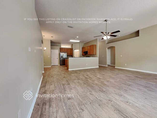 Building Photo - 10822 Stanton Hills Dr E