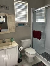 Building Photo - 309A 4th Ave N