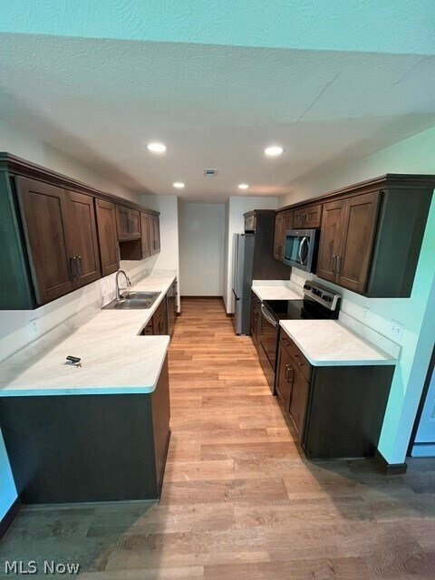 Foto del edificio - 2719 Barnhill Rd SE