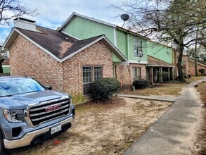 Building Photo - 12327 W Village Dr