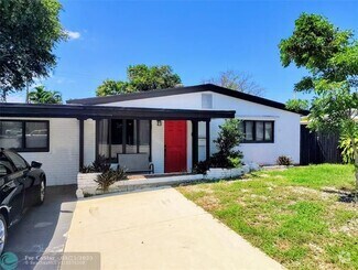 Building Photo - 5711 Sheridan St