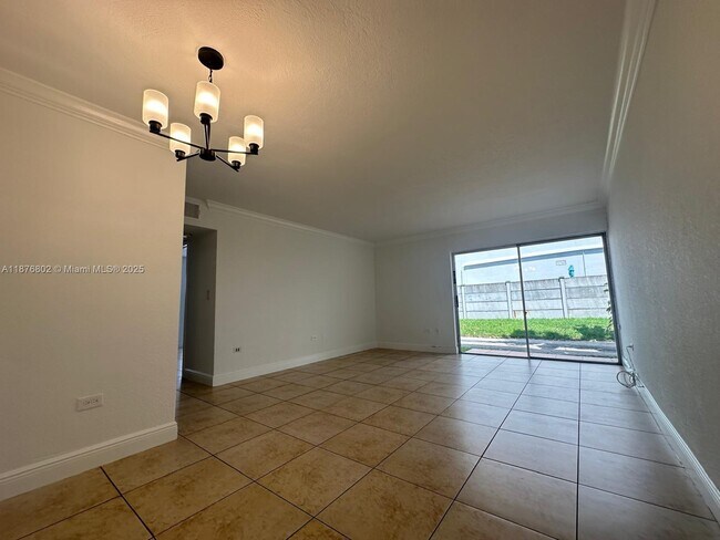 Building Photo - 7215 SW 94th Pl