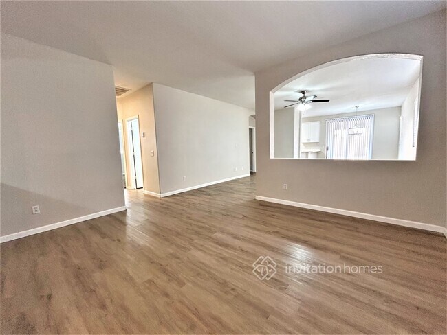 Building Photo - 11214 W Almeria Rd