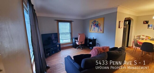 Foto del edificio - 5433 Penn Ave S