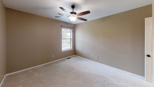 Building Photo - 4510 N Greenvale Cir