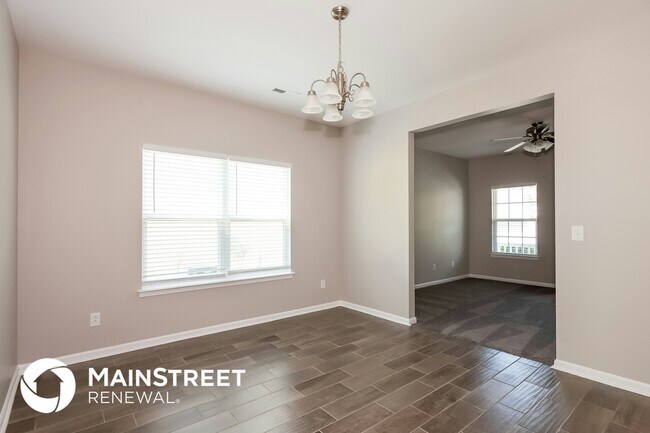 Foto del edificio - 3718 Caldwell Ridge Pkwy