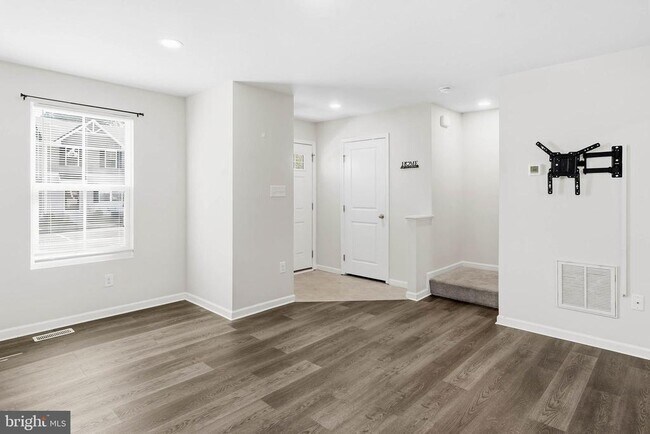 Foto del edificio - 28971 St Thomas Blvd