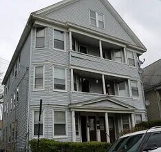 Building Photo - 479 Putnam St
