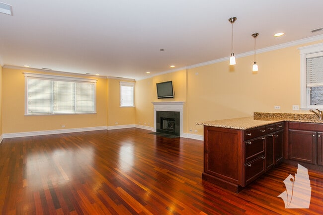 Foto del edificio - 3841 N Southport Ave