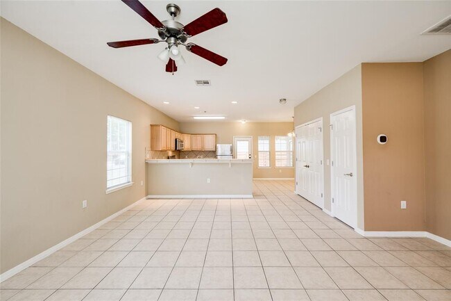 Building Photo - 3000 Prado St