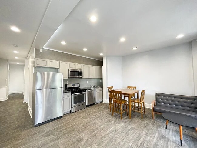 Foto del edificio - 5807 Hobart St