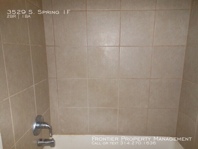 Building Photo - 3529 S Spring Ave