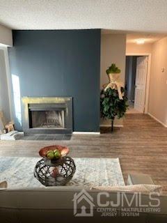 Building Photo - 2101 Aspen Dr