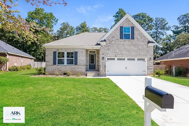 Building Photo - 224 Bainbridge Dr