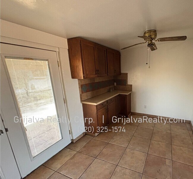 Foto del edificio - Northwest 3 Bed, 2 Bath House for Rent (Ru...