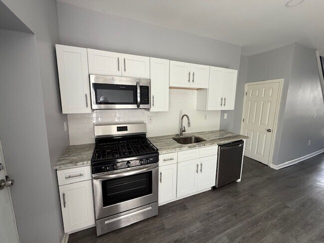 Foto del edificio - Anika Homes 3 Bedroom