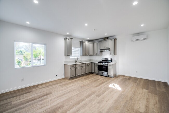 Foto del edificio - 2807 Altura Ave