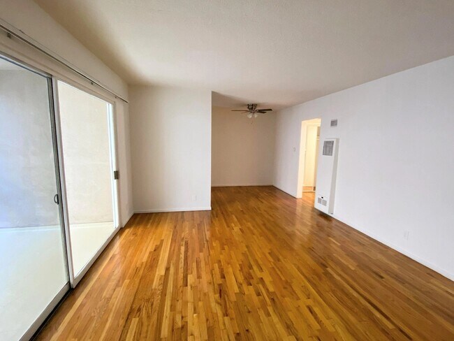 Foto del edificio - 422 S Willaman Dr