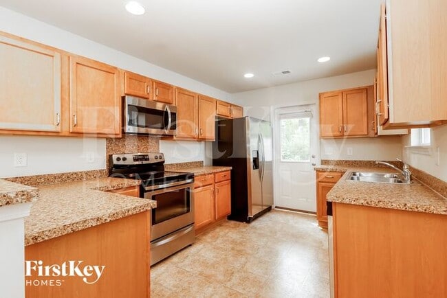 Building Photo - 174 Keaton Brook Dr
