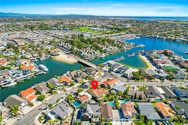 Building Photo - 16293 Wayfarer Ln