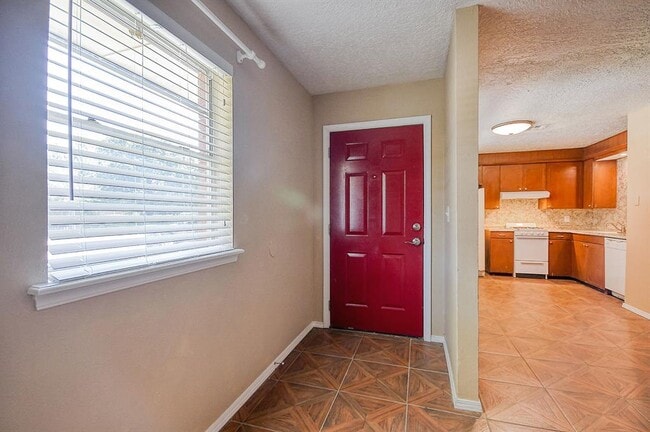 Foto del edificio - 1926 Cherokee Ln